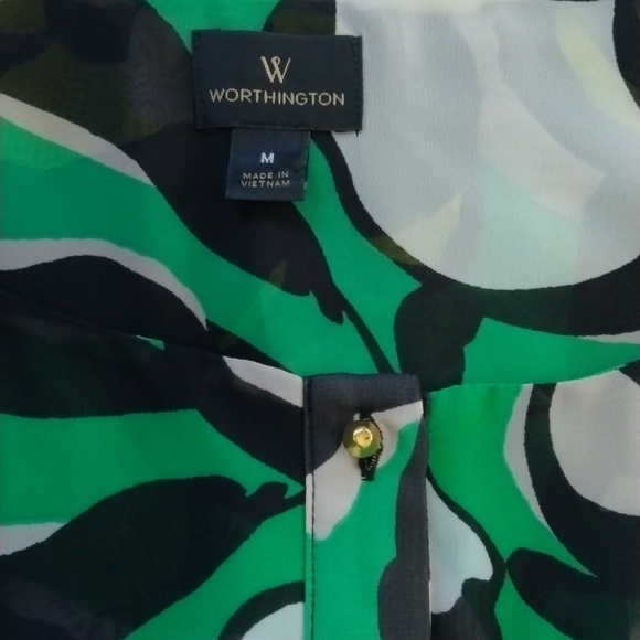 St. Patrick's Day SEXY top, sunglasses & necklaces - Picture 7 of 11